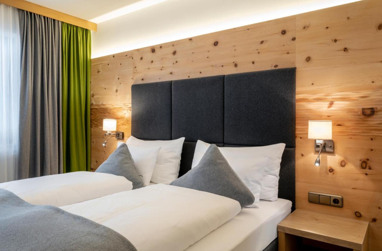 Hotel & Bike Wiesenegg 4*